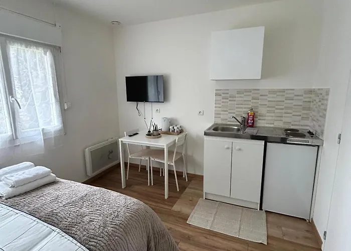 Adar 103 Guest house 3*